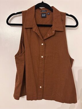 GAP Sleeveless Button-Front Top - Brownish Rust